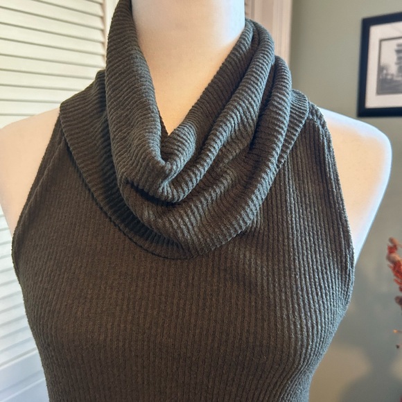 Sweater dress, razor back, with matching cardigan. Olive tones. No tags. - Picture 2 of 7